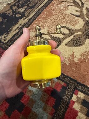 Vintage made in Italy, handheld spice grinder